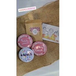 Pour toute la famille, petits cadeaux - badge / Magnet / Miroir / Porte-clé décapsuleur - 8 designs et 5 formats pour votre anno